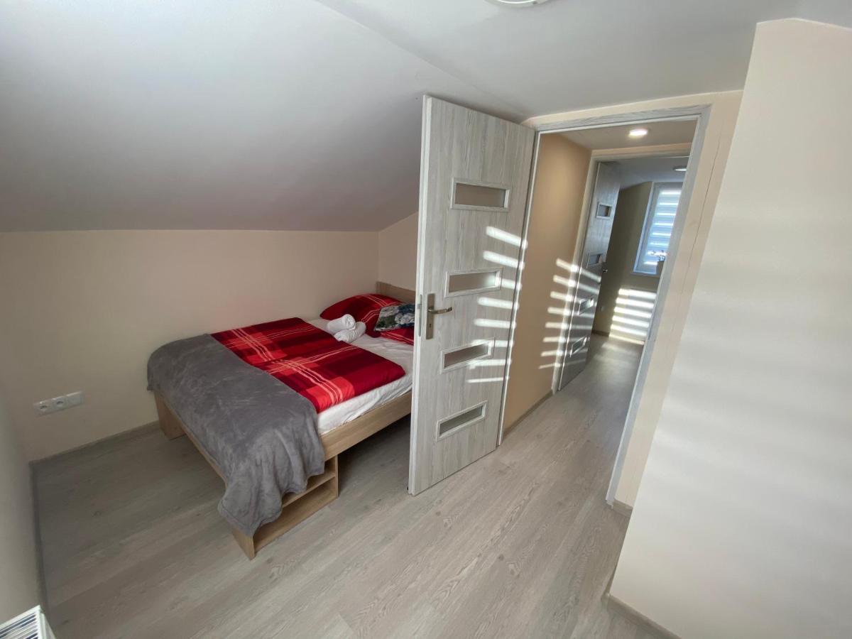 Ada Apartment *